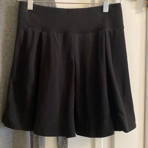 COPY - Kit and ace size 6 skirt/dress bundle. - Picture 2 of 4